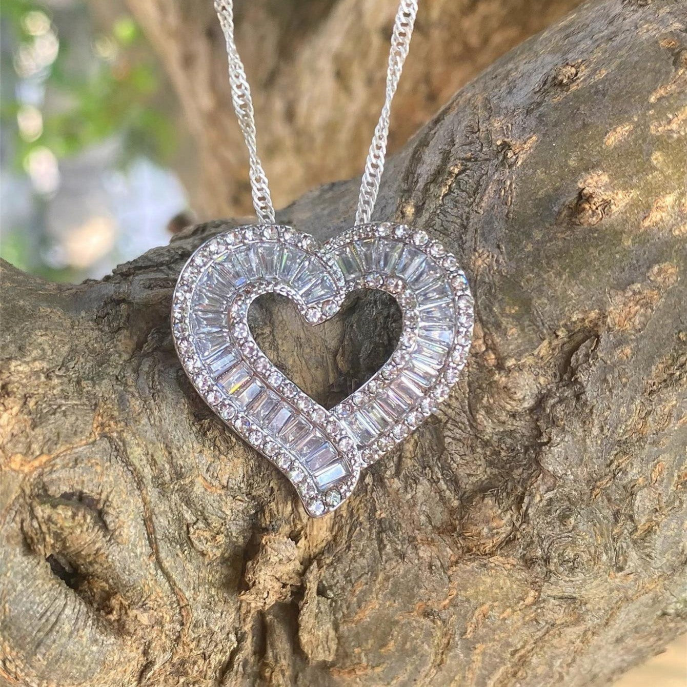 Luxury Heart Shaped White Full Faux Diamond Zircon Women's Pendant Necklace